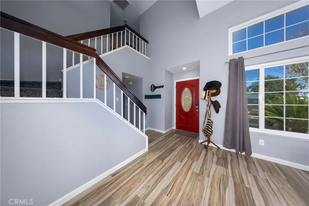 39749 Almansa Court, Murrieta, California 92562 home-pic-7