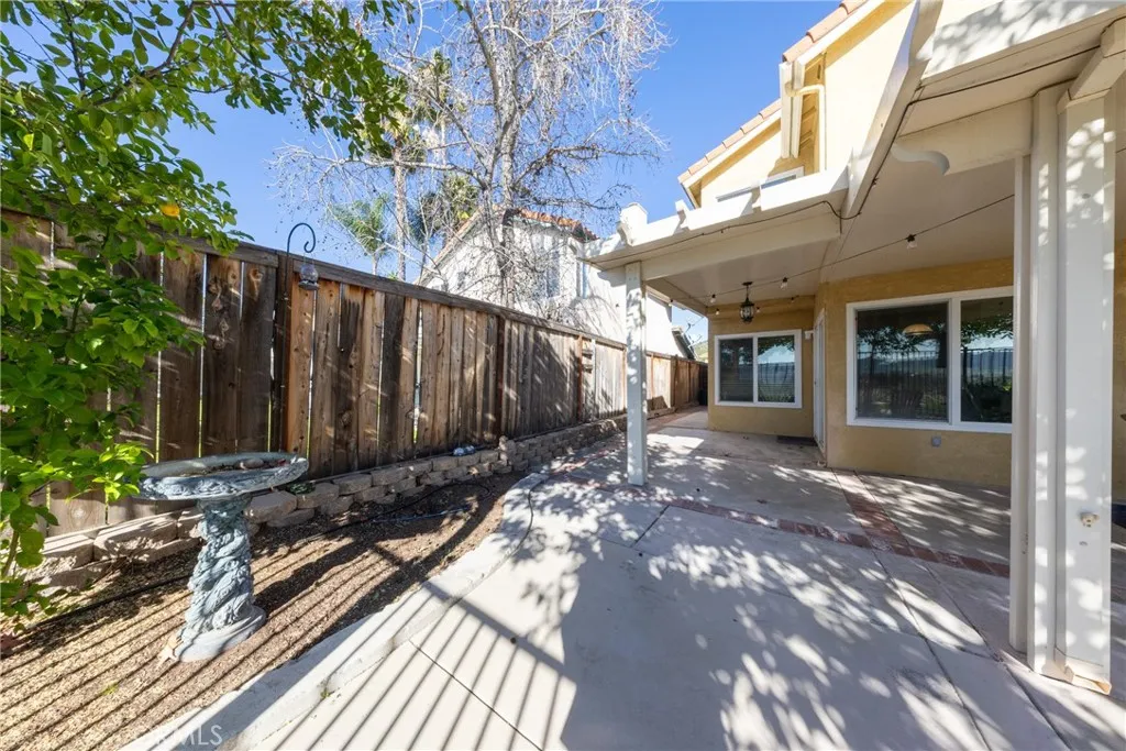 39749 Almansa Court, Murrieta, California 92562 home-pic-39