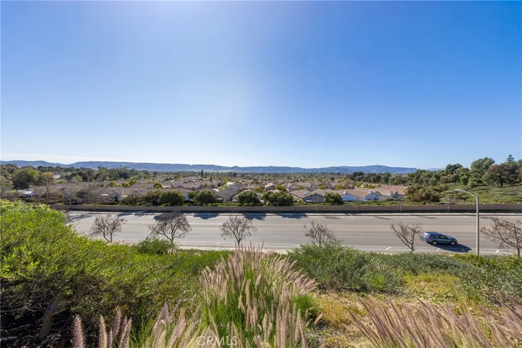 39749 Almansa Court, Murrieta, California 92562 home-pic-44