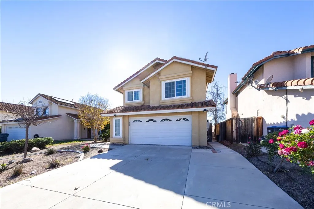 39749 Almansa Court, Murrieta, California 92562 home-pic-5