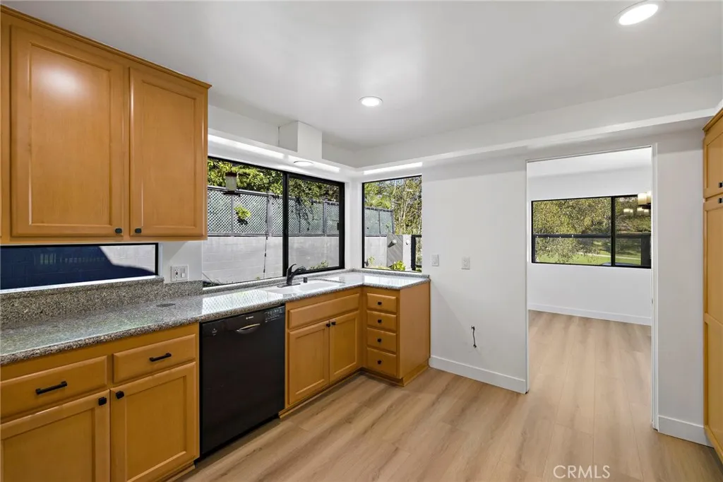 606 Calle Del Cerrito, San Clemente, California 92672 home-pic-16