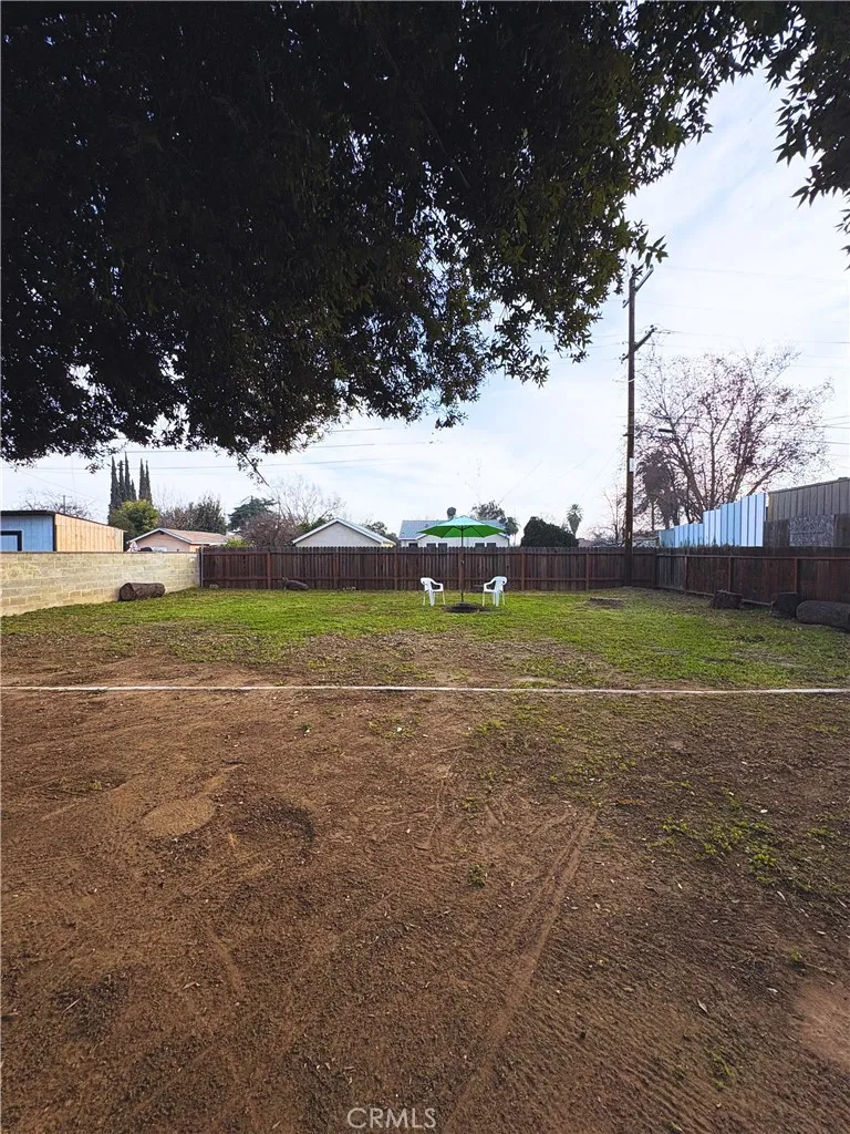 4762 E Grant, Fresno, California 93702 home-pic-13