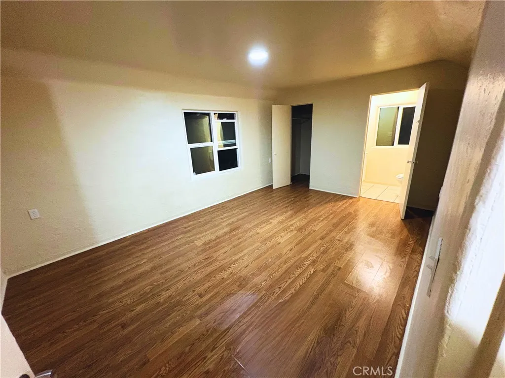 4762 E Grant, Fresno, California 93702 home-pic-8
