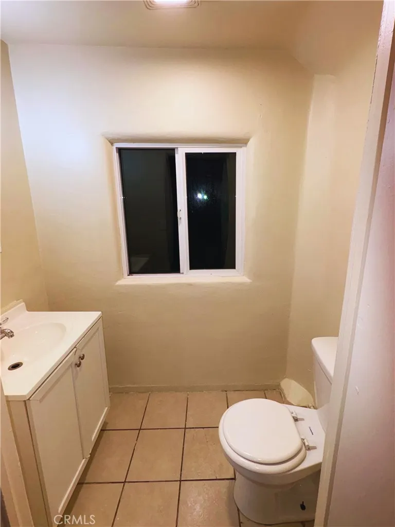 4762 E Grant, Fresno, California 93702 home-pic-12