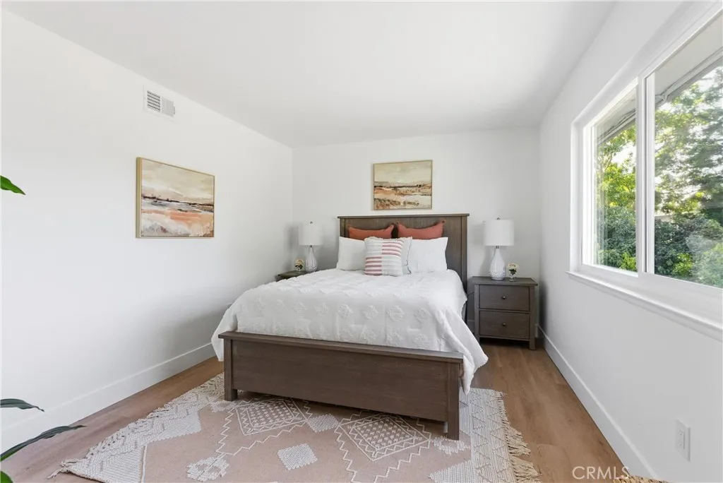 16395 Del Oro Circle, Huntington Beach, California 92649 home-pic-15