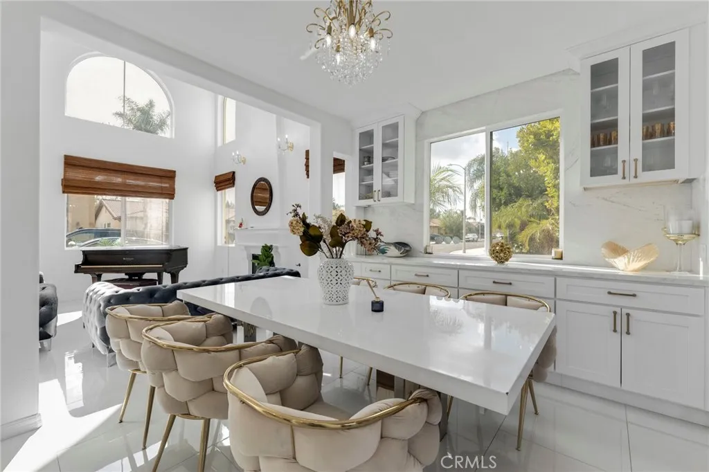 6997 Sale Avenue, West Hills, California 91307 home-pic-8