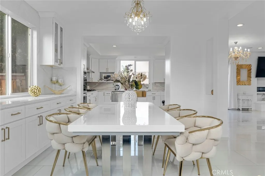 6997 Sale Avenue, West Hills, California 91307 home-pic-10