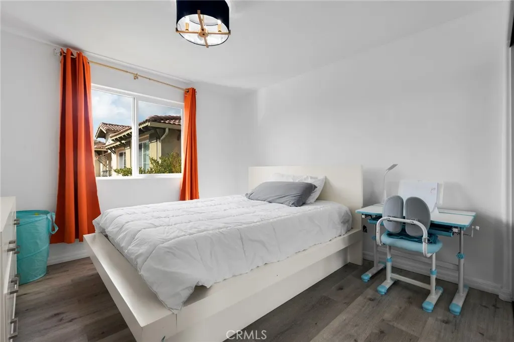 6997 Sale Avenue, West Hills, California 91307 home-pic-19