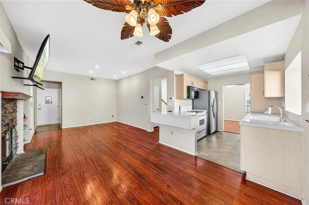 30752 Canterfield Drive, Temecula, California 92592 home-pic-9