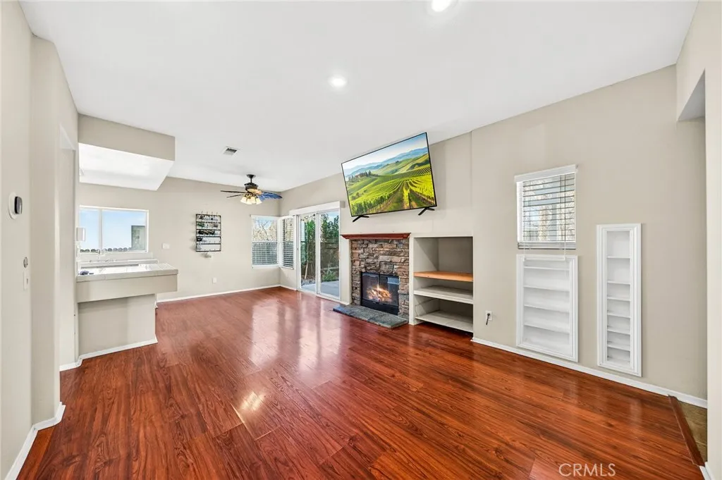 30752 Canterfield Drive, Temecula, California 92592 home-pic-10