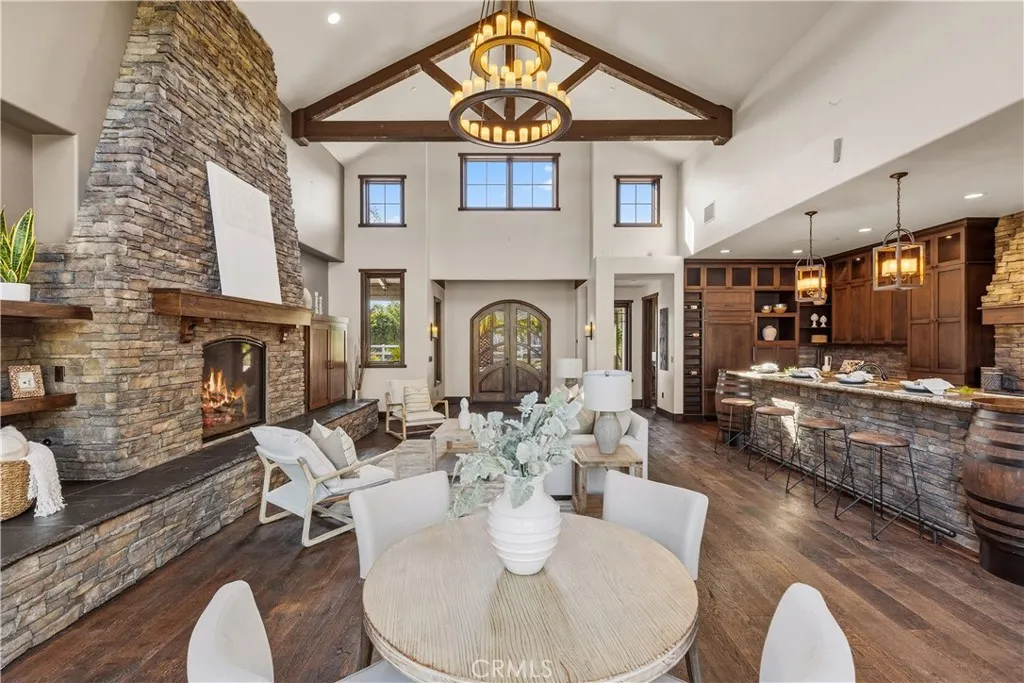 41570 Avenida Bordeaux, Temecula, California 92592 home-pic-1