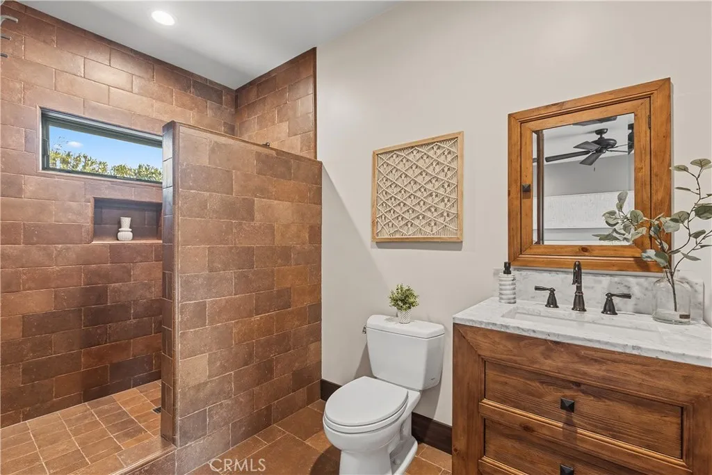41570 Avenida Bordeaux, Temecula, California 92592 home-pic-21
