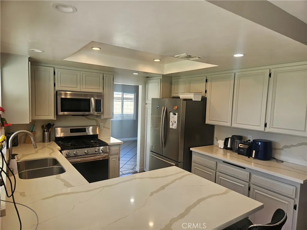 37323 Daybreak Street, Palmdale, California 93550 home-pic-7