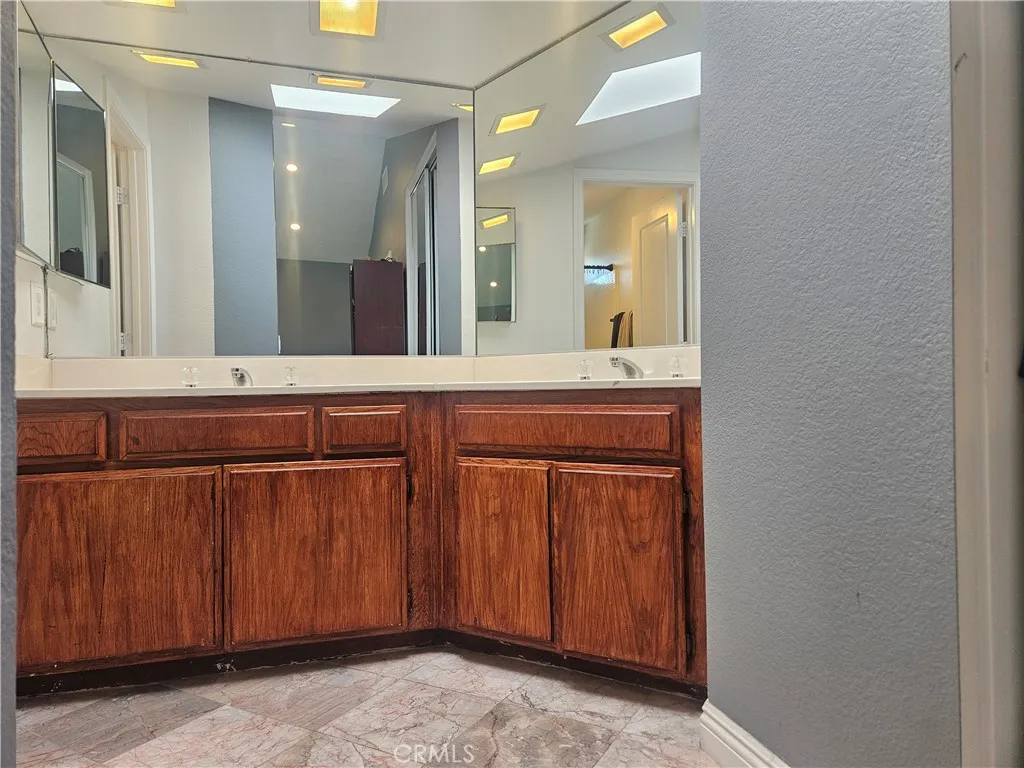 37323 Daybreak Street, Palmdale, California 93550 home-pic-40