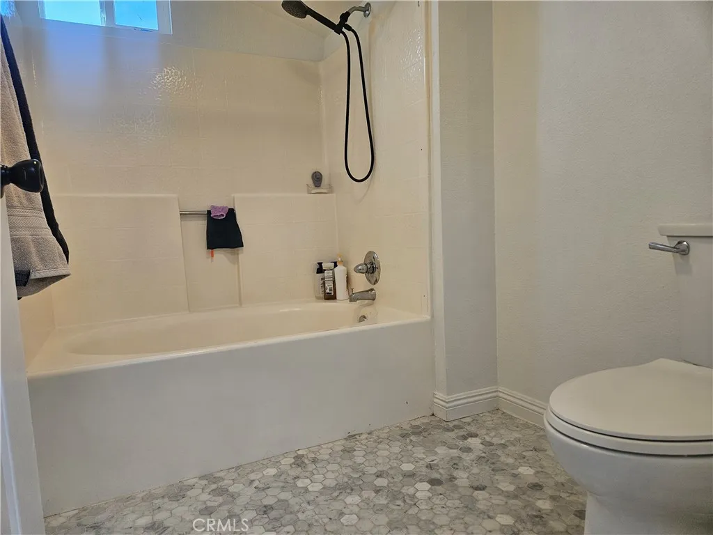 37323 Daybreak Street, Palmdale, California 93550 home-pic-43