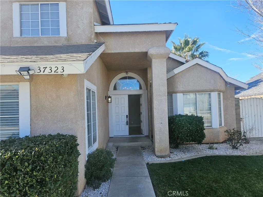 37323 Daybreak Street, Palmdale, California 93550 home-pic-6