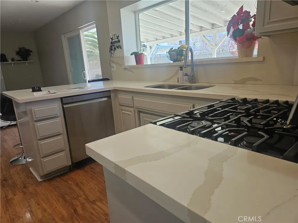 37323 Daybreak Street, Palmdale, California 93550 home-pic-12