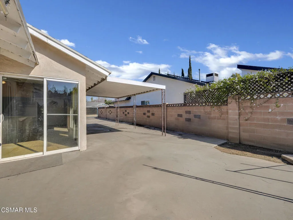 22726 Marlin Place, West Hills, California 91307 home-pic-17