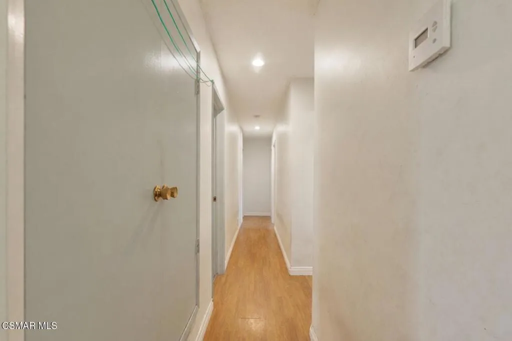 22726 Marlin Place, West Hills, California 91307 home-pic-9