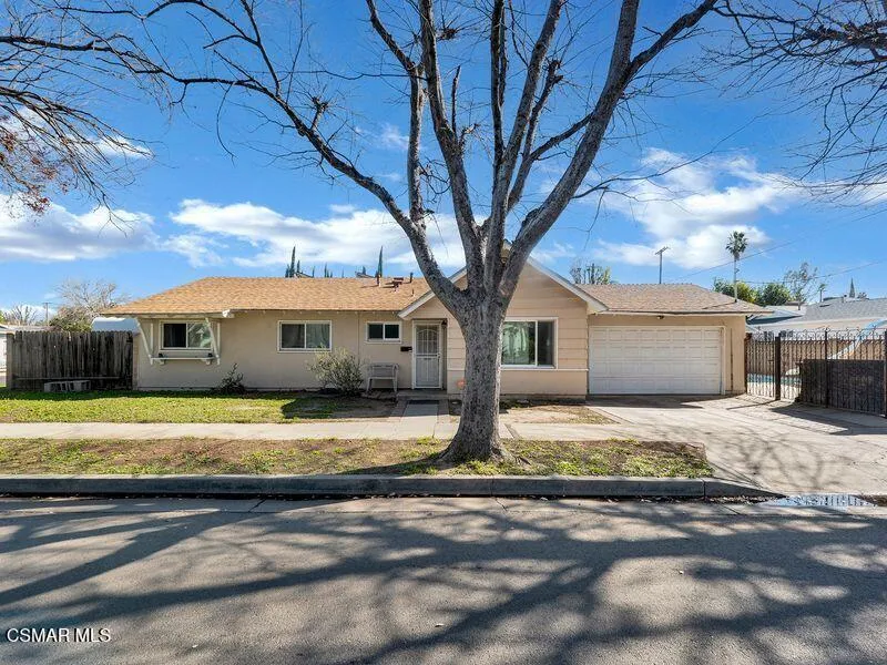 22726 Marlin Place, West Hills, California 91307 home-pic-1