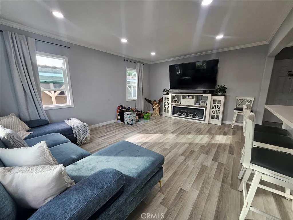 629 W Plum, Compton, California 90222 home-pic-4