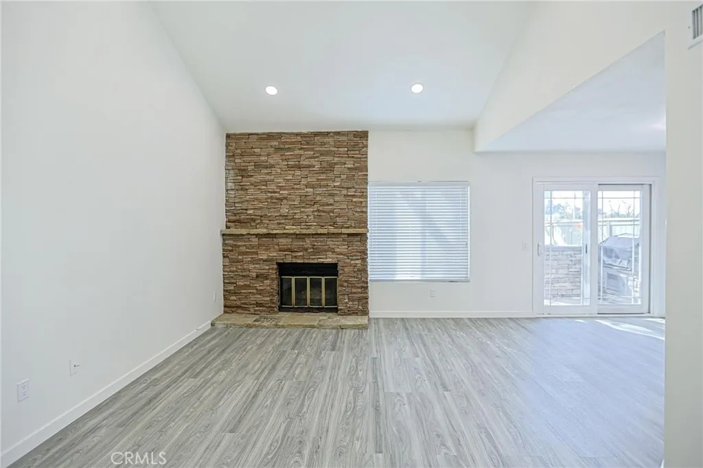 23160 Newport Lane 9, Yorba Linda, California 92887 home-pic-8
