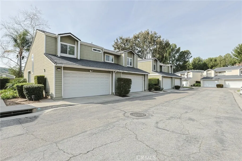 23160 Newport Lane 9, Yorba Linda, California 92887 home-pic-3