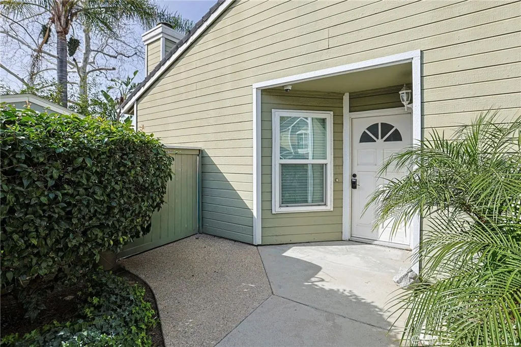 23160 Newport Lane 9, Yorba Linda, California 92887 home-pic-6