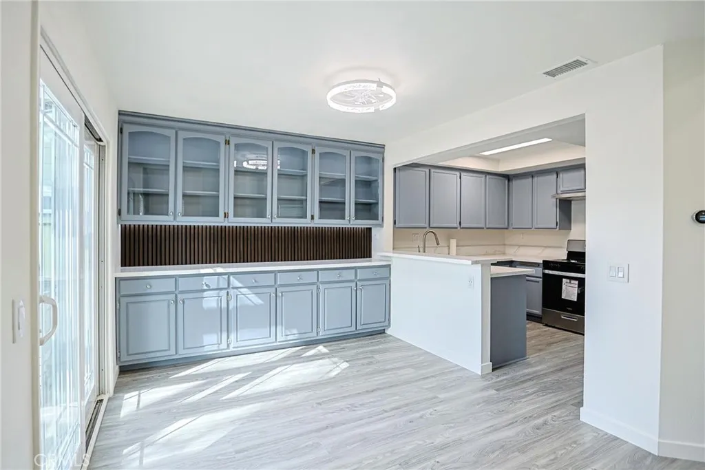 23160 Newport Lane 9, Yorba Linda, California 92887 home-pic-13