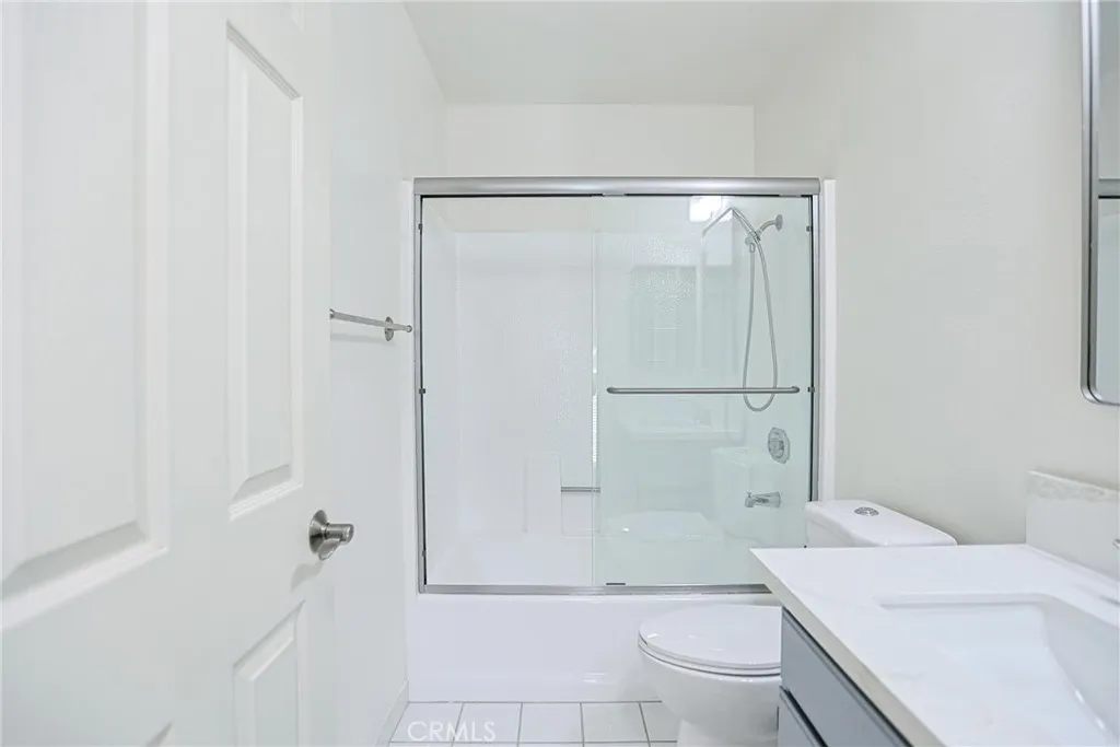 23160 Newport Lane 9, Yorba Linda, California 92887 home-pic-26