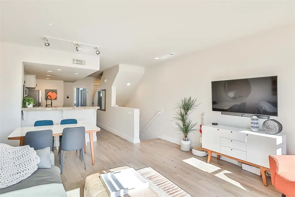 950 Tarragon, San Luis Obispo, California 93401 home-pic-9