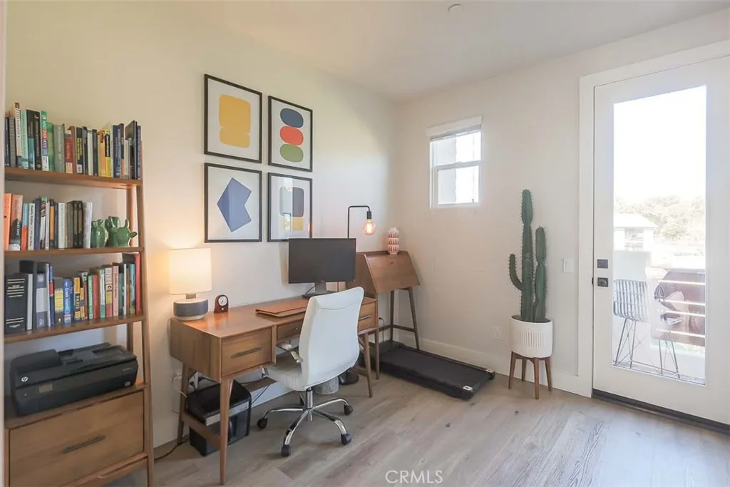 950 Tarragon, San Luis Obispo, California 93401 home-pic-17