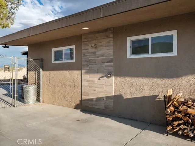 Outside shower