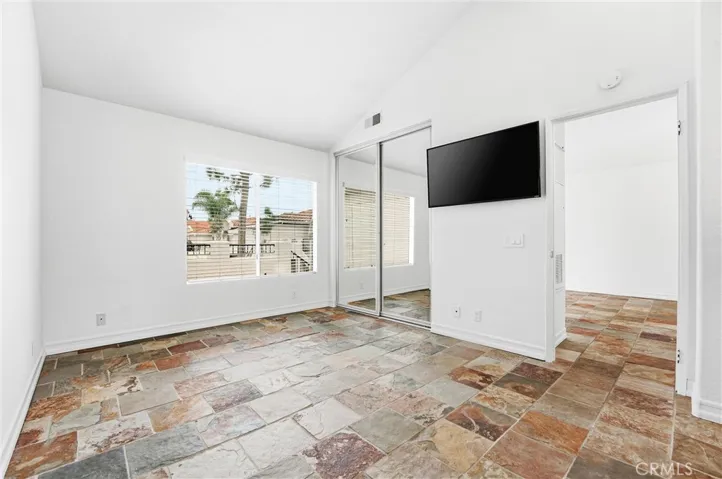 Bedroom spacious closets