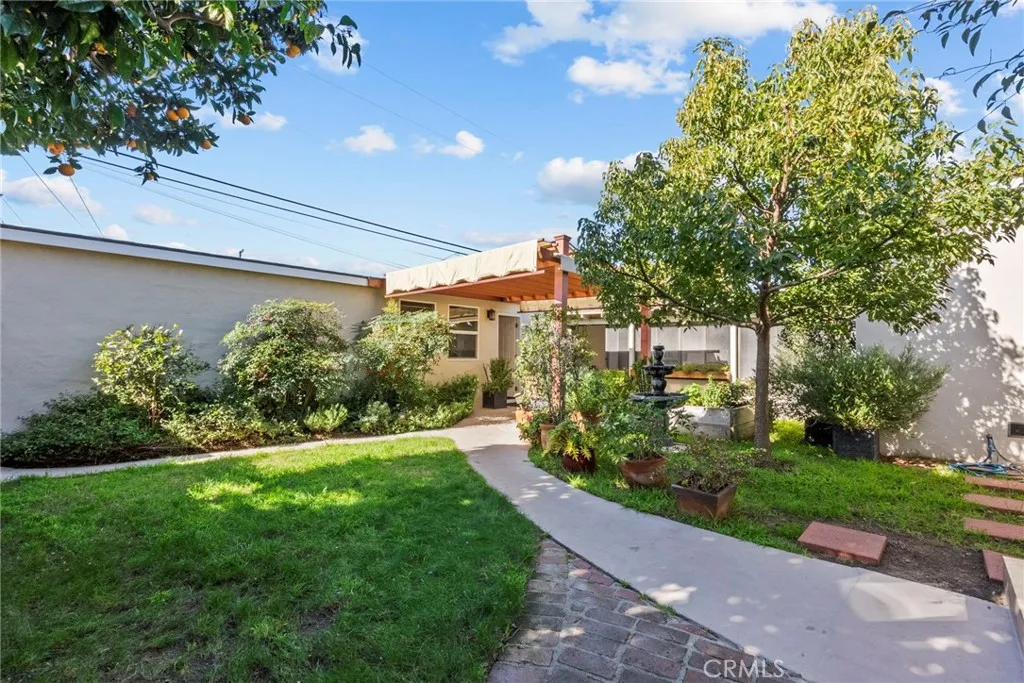 2871 Daisy Avenue, Long Beach, California 90806 home-pic-32