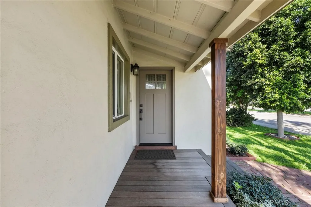 2871 Daisy Avenue, Long Beach, California 90806 home-pic-37