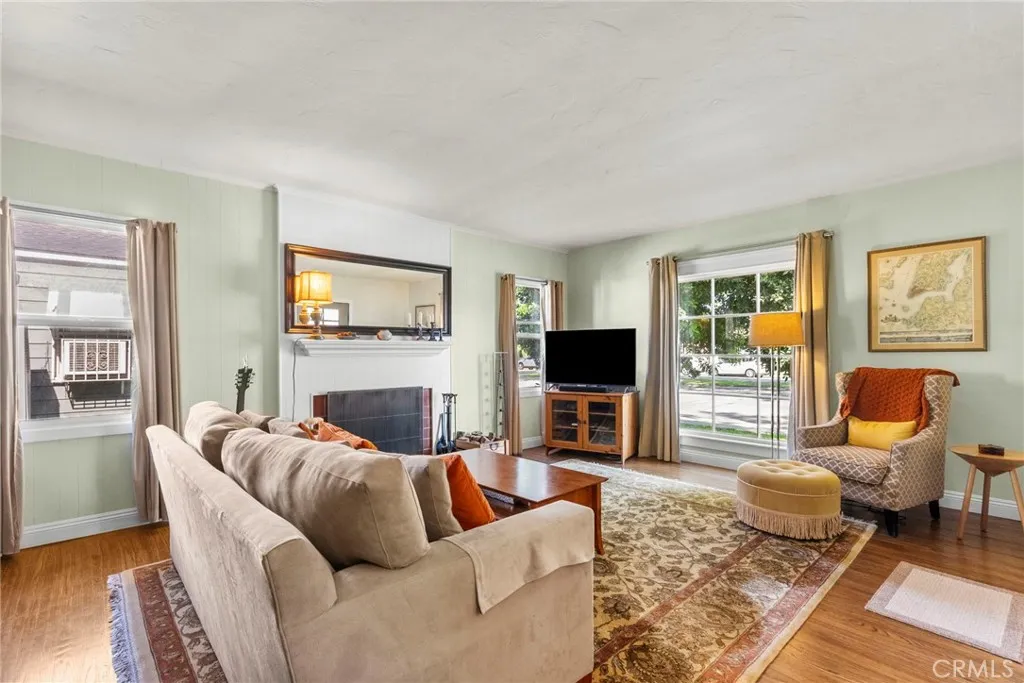 2871 Daisy Avenue, Long Beach, California 90806 home-pic-4