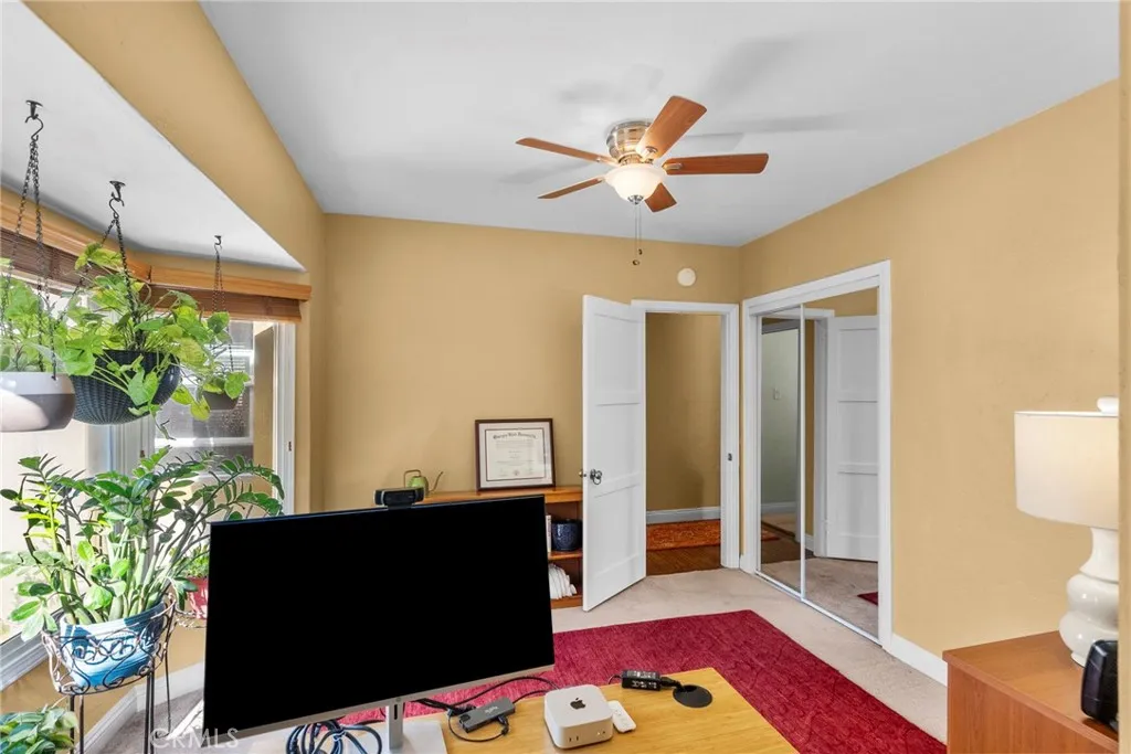 2871 Daisy Avenue, Long Beach, California 90806 home-pic-17