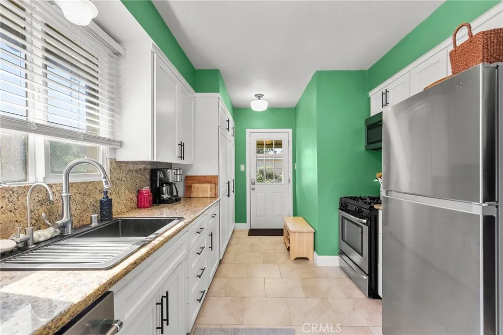 2871 Daisy Avenue, Long Beach, California 90806 home-pic-14