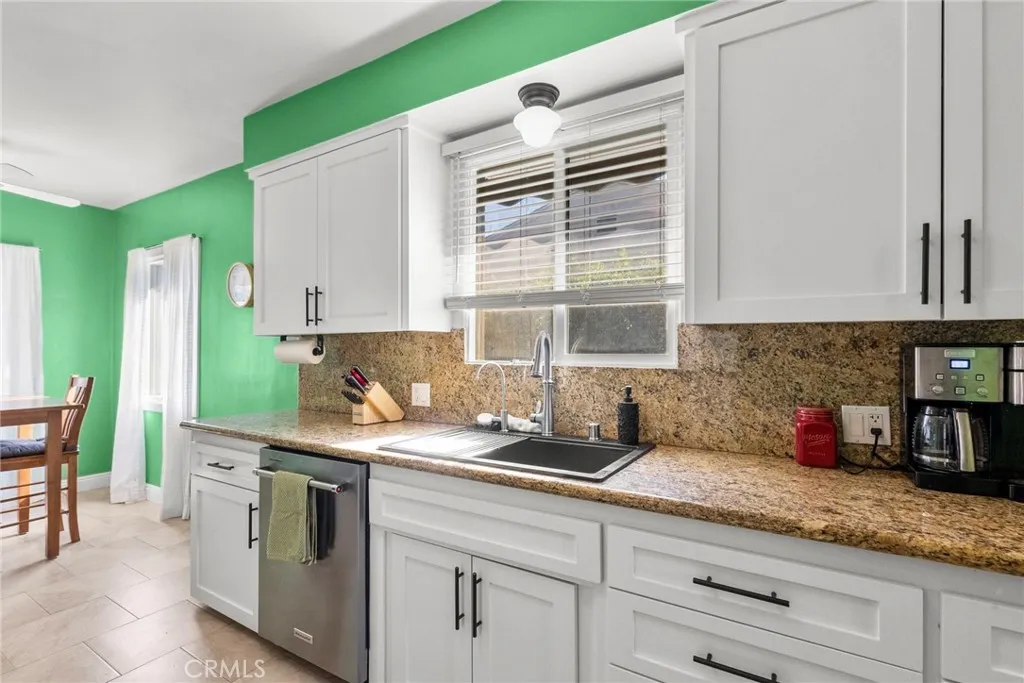 2871 Daisy Avenue, Long Beach, California 90806 home-pic-13