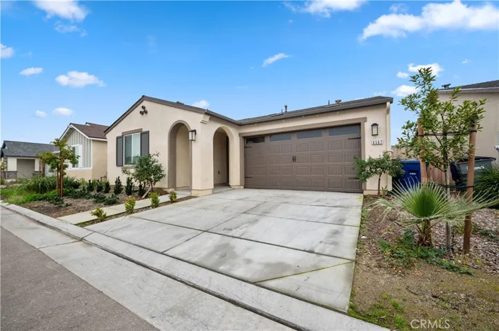 6567 E Pine, Fresno, California 93727
