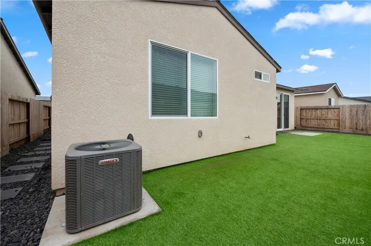 6567 E Pine, Fresno, California 93727