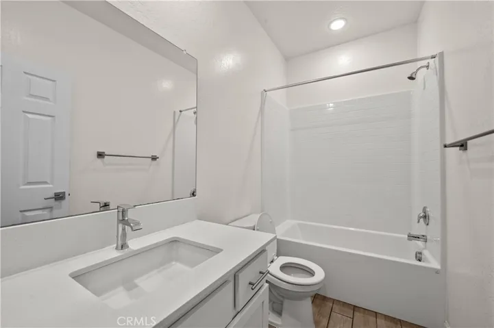 6567 E Pine, Fresno, California 93727