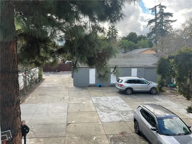 1153 E Grand, Corona, California 92879
