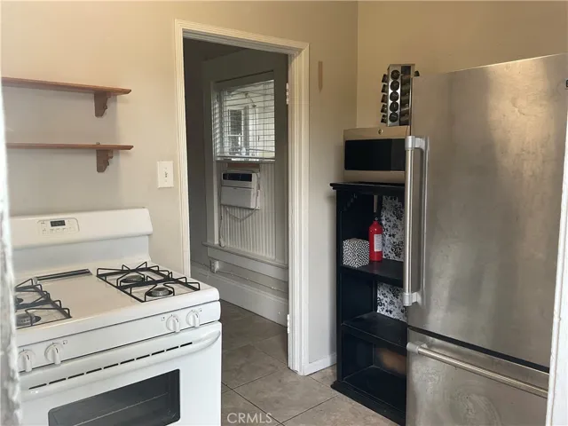 1153 E Grand, Corona, California 92879