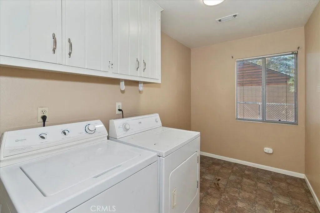 510 Sunset Lane, Sugarloaf, California 92386 home-pic-15