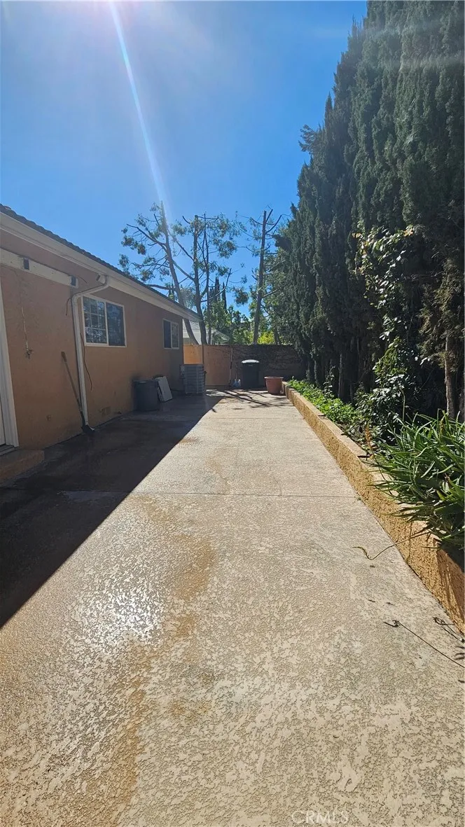 18727 Holmes, Cerritos, California 90703 home-pic-24