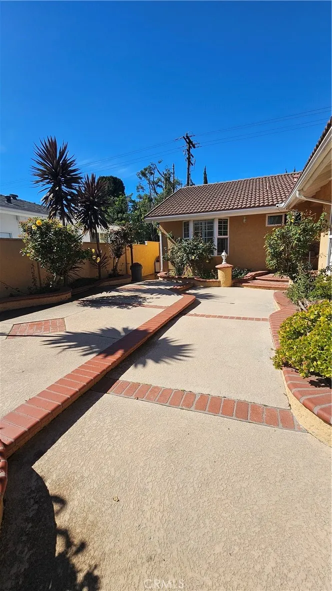 18727 Holmes, Cerritos, California 90703 home-pic-3