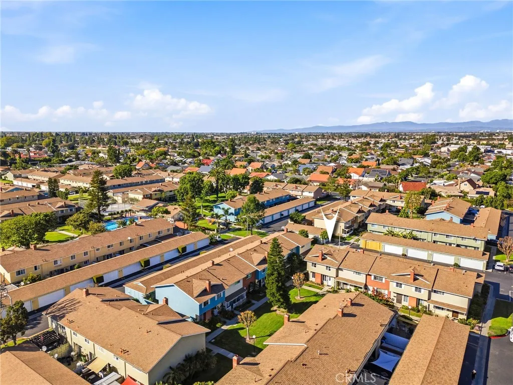 11912 Verbena Court, Fountain Valley, California 92708 home-pic-37