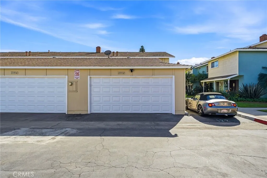 11912 Verbena Court, Fountain Valley, California 92708 home-pic-26